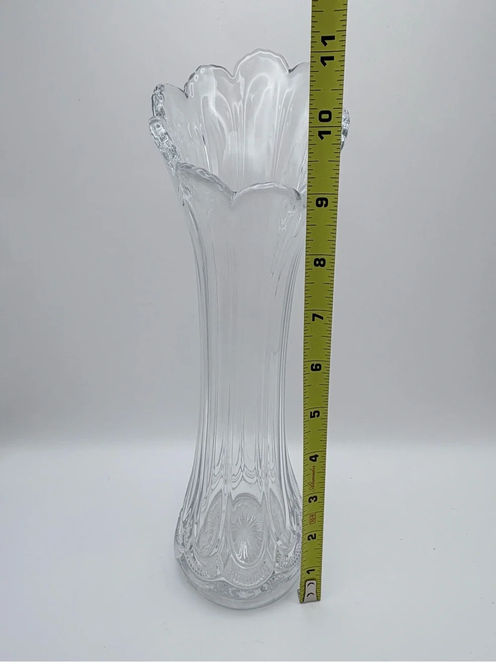 EAPG US Glass Galloway/Woodrow Pattern 9 Finger Swung Ribbed Clear Glass Vase